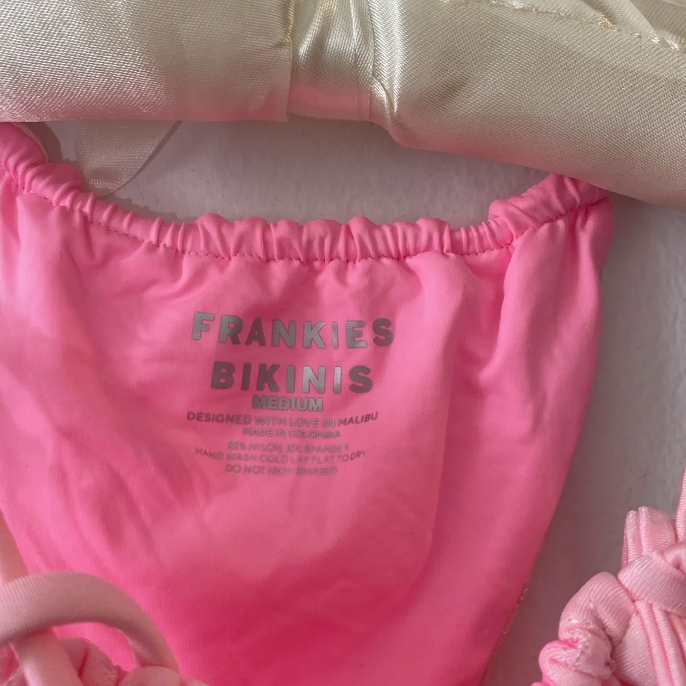Frankie’s Bikinis Tia eyelet bottom Nwt size medium